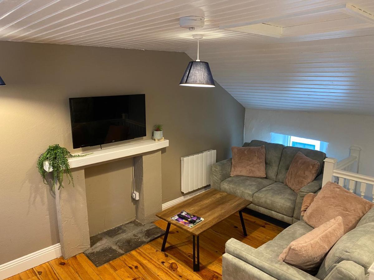 2 Bed Townhouse Eyre Square City Centre Голуэй Экстерьер фото